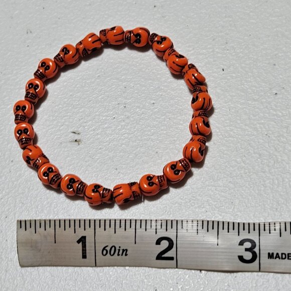 Halloween Orange Skull Beaded Stretch Bracelet Spooky Holiday Fashion Jewelry - Picture 3 of 3